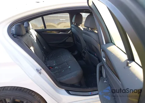 2021 BMW 530I z USA, uszkodzony, nr VIN WBA53BH04MCF02642